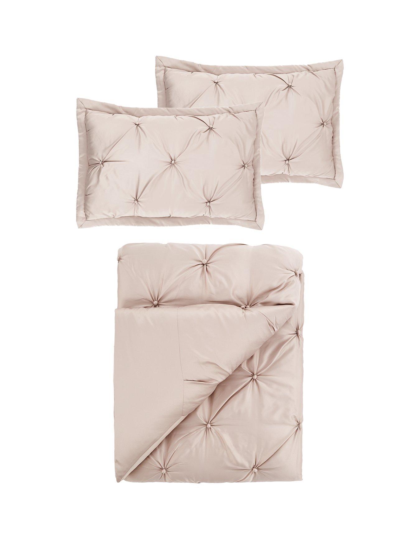 The Very Collection Bedspread Throw and Pillow Shams - Champagne