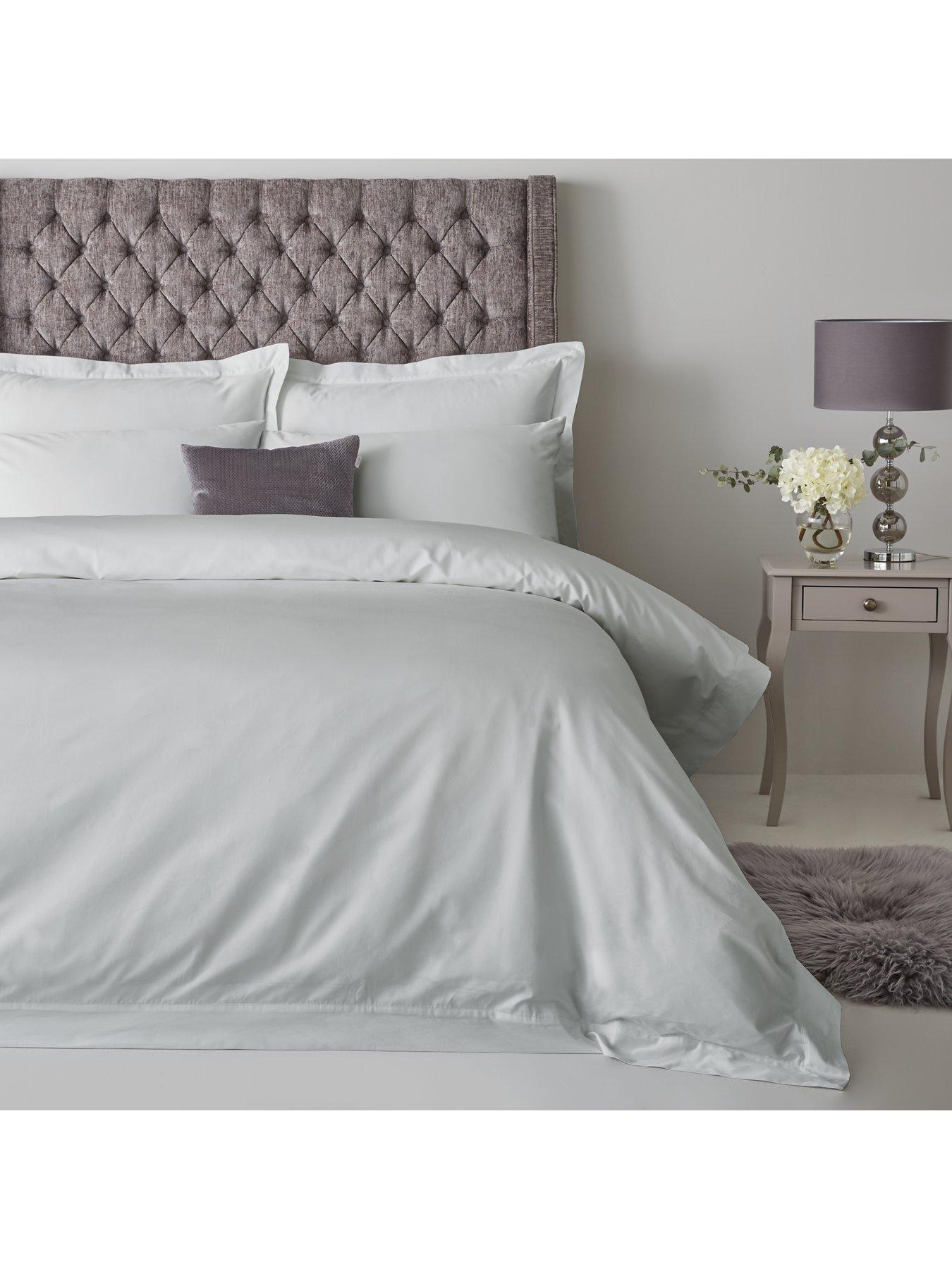Very Home Luxury Soft Touch 600 Thread Count 100% Cotton Sateen 32cm Deep Fitted Sheet
