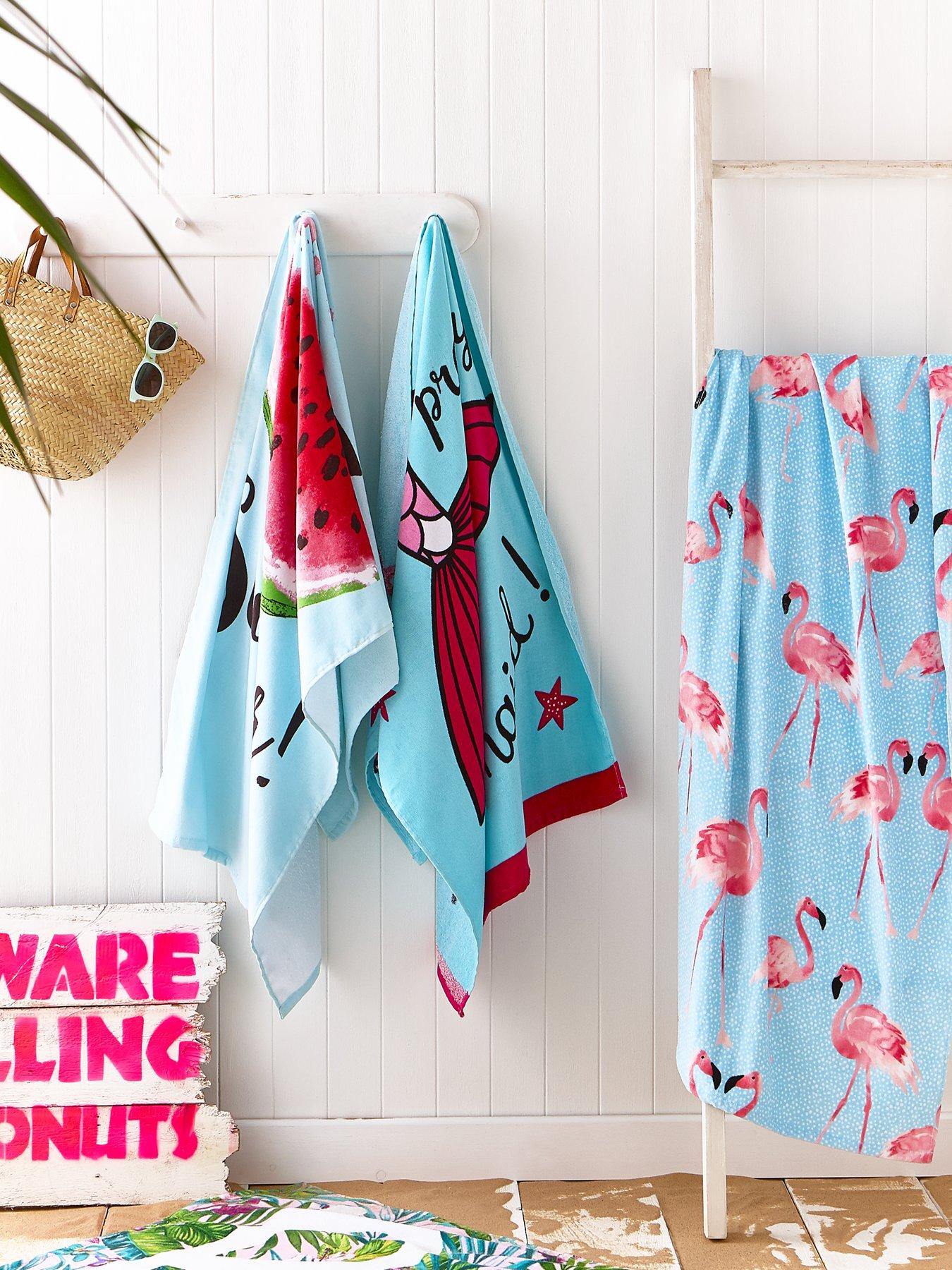 Catherine Lansfield Flamingo Beach Towel