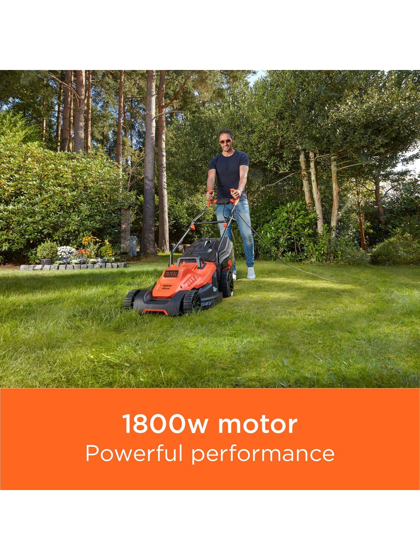 Image 3 of 5 of Black & Decker 1800-watt, 42cm Cut Electric Lawnmower