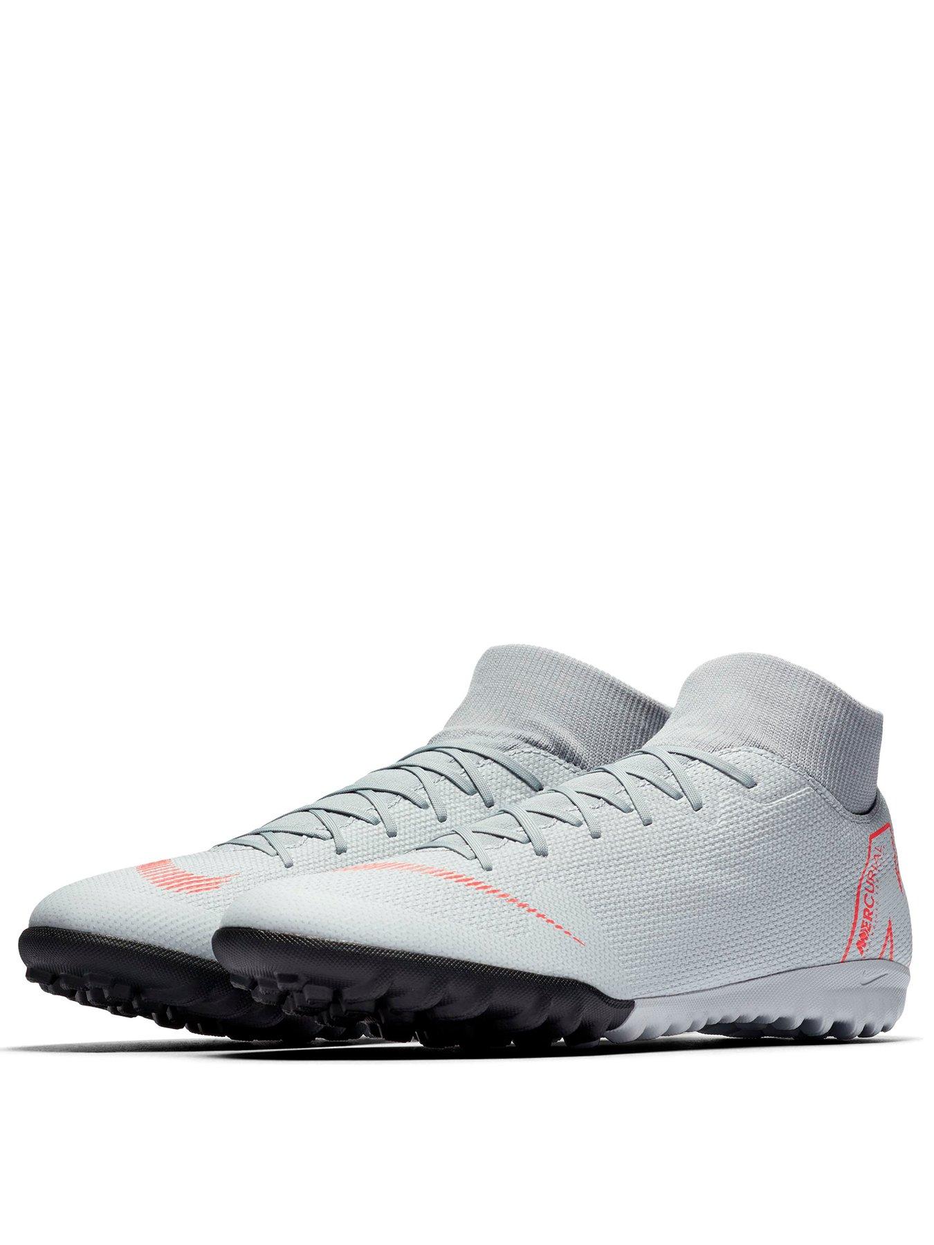 nike football shoes jabong