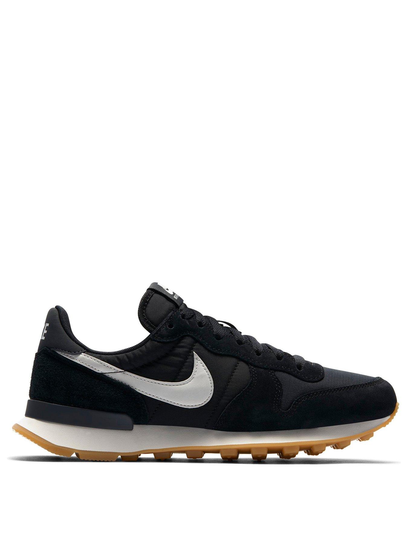nike internationalist