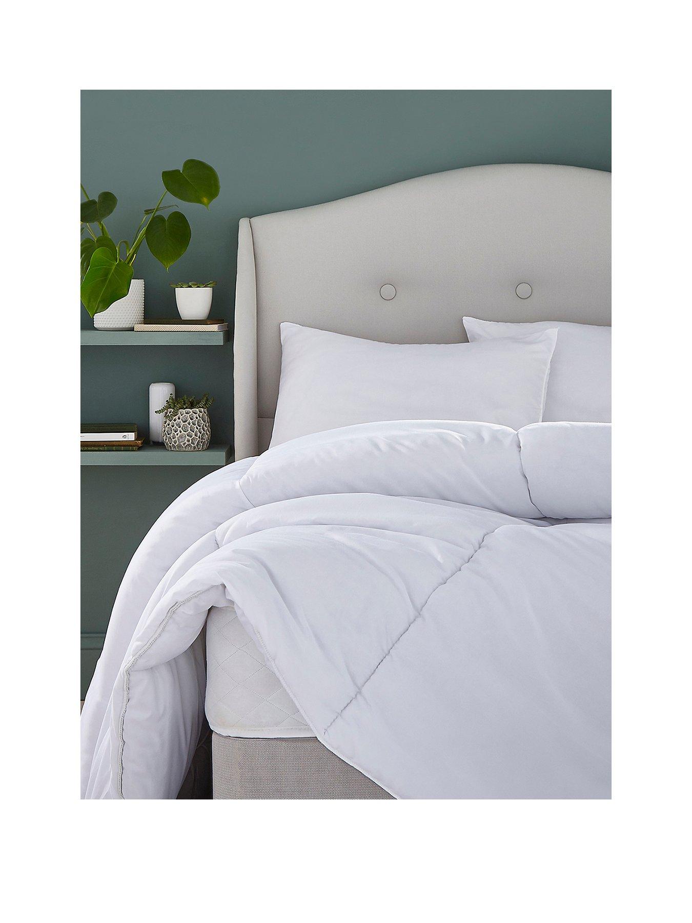 Image 2 of 3 of Silentnight Anti Allergy, Anti Bacterial 10.5 Tog Duvet - White