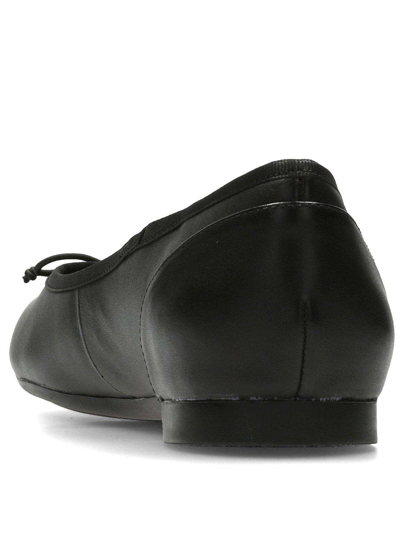 Clarks wide clearance fit flat shoes