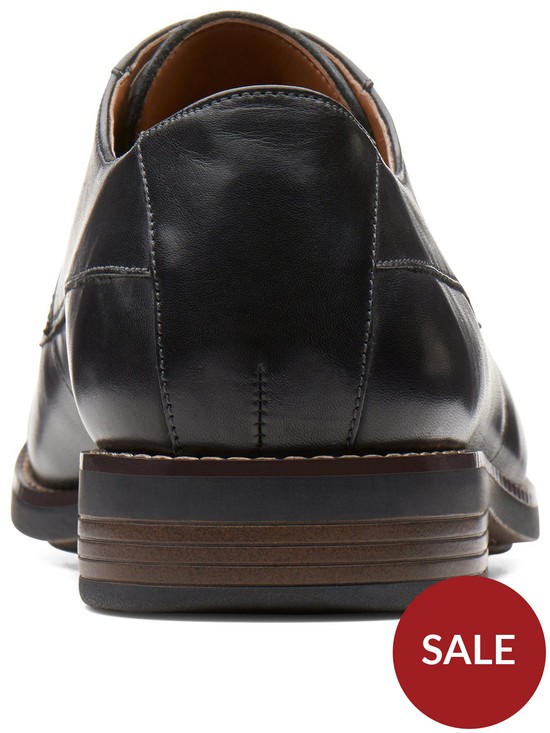 stillFront image of clarks-becken-wide-fit-plain-leather-lace-up-shoe-black-leather