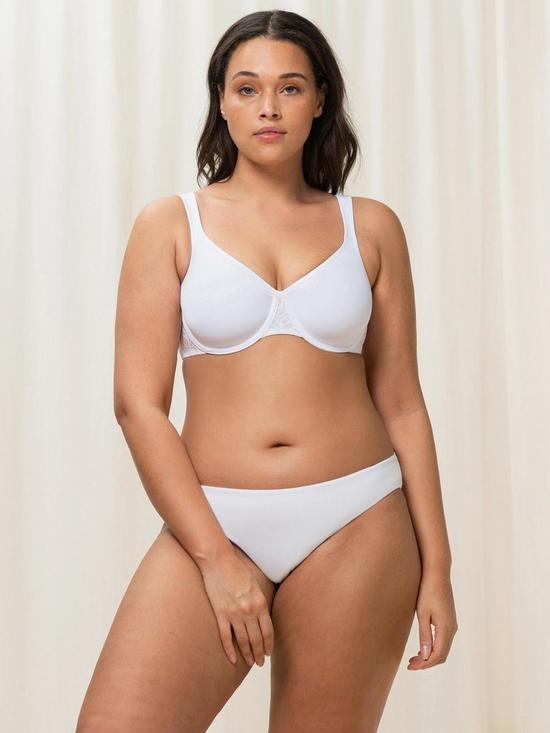 front image of triumph-comfort-minimiser-bra-white