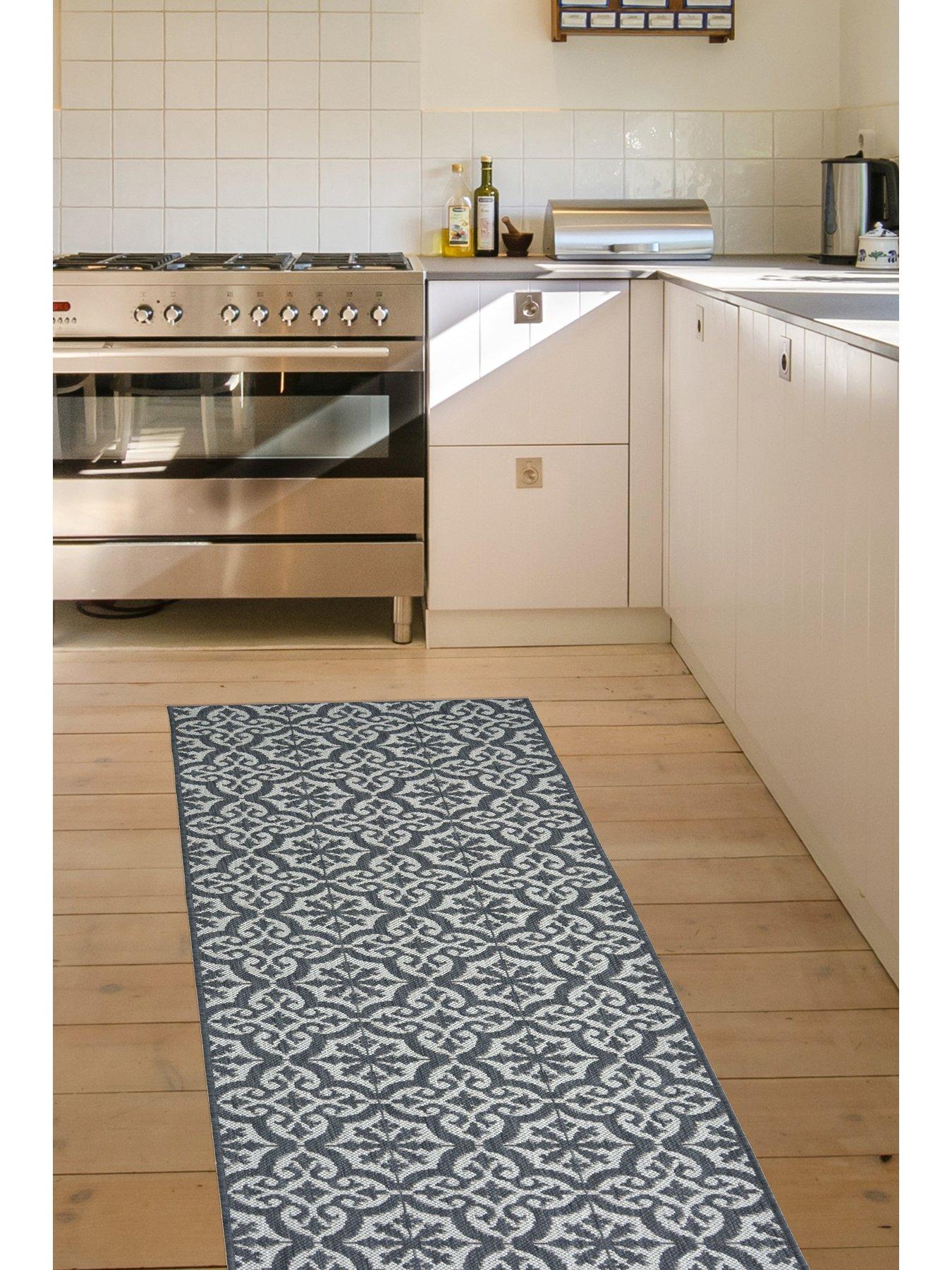 Image 5 of 5 of The Very Collection Victorian Tile Utility Indoor/Outdoor Runner