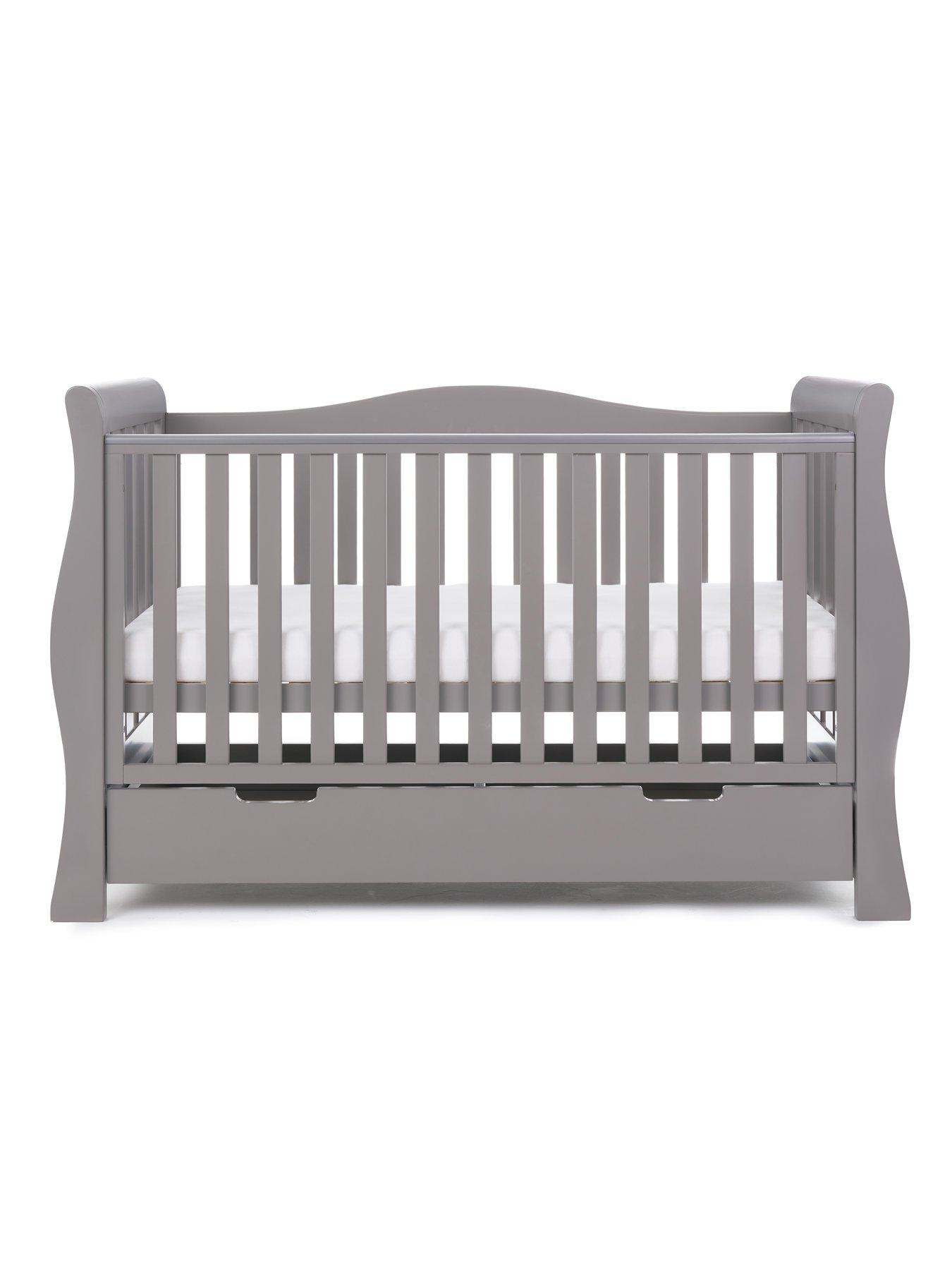 Image 6 of 8 of Obaby Stamford Luxe&nbsp;Sleigh Cot Bed