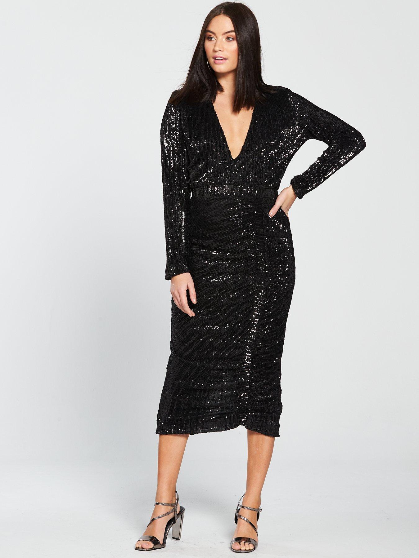 pleated sequin ruched side midi dress in black