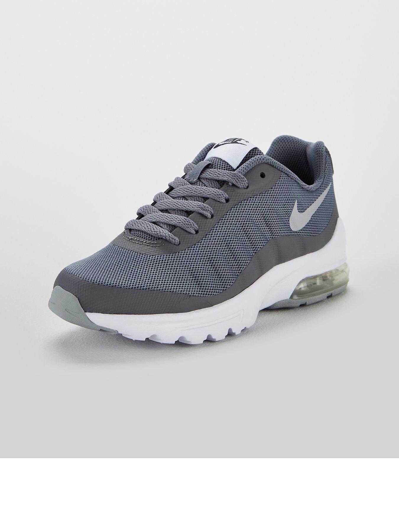 nike grey trainers