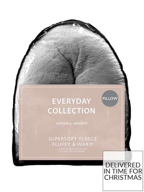 very-home-teddy-fleece-v-shaped-pillow-cream