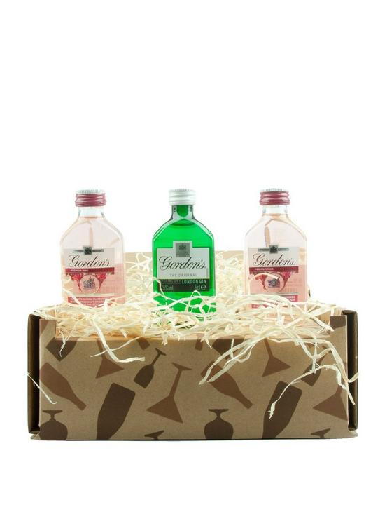 front image of gordons-miniature-gordons-pink-gin-trio-in-a-gift-box--total-150ml