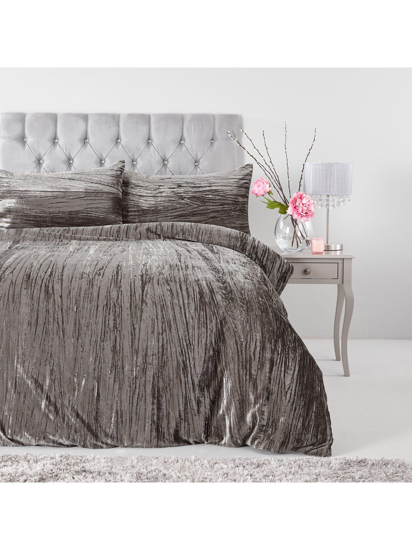 Laurence Llewelyn Bowen Llb Valentia Velvet Duvet Set