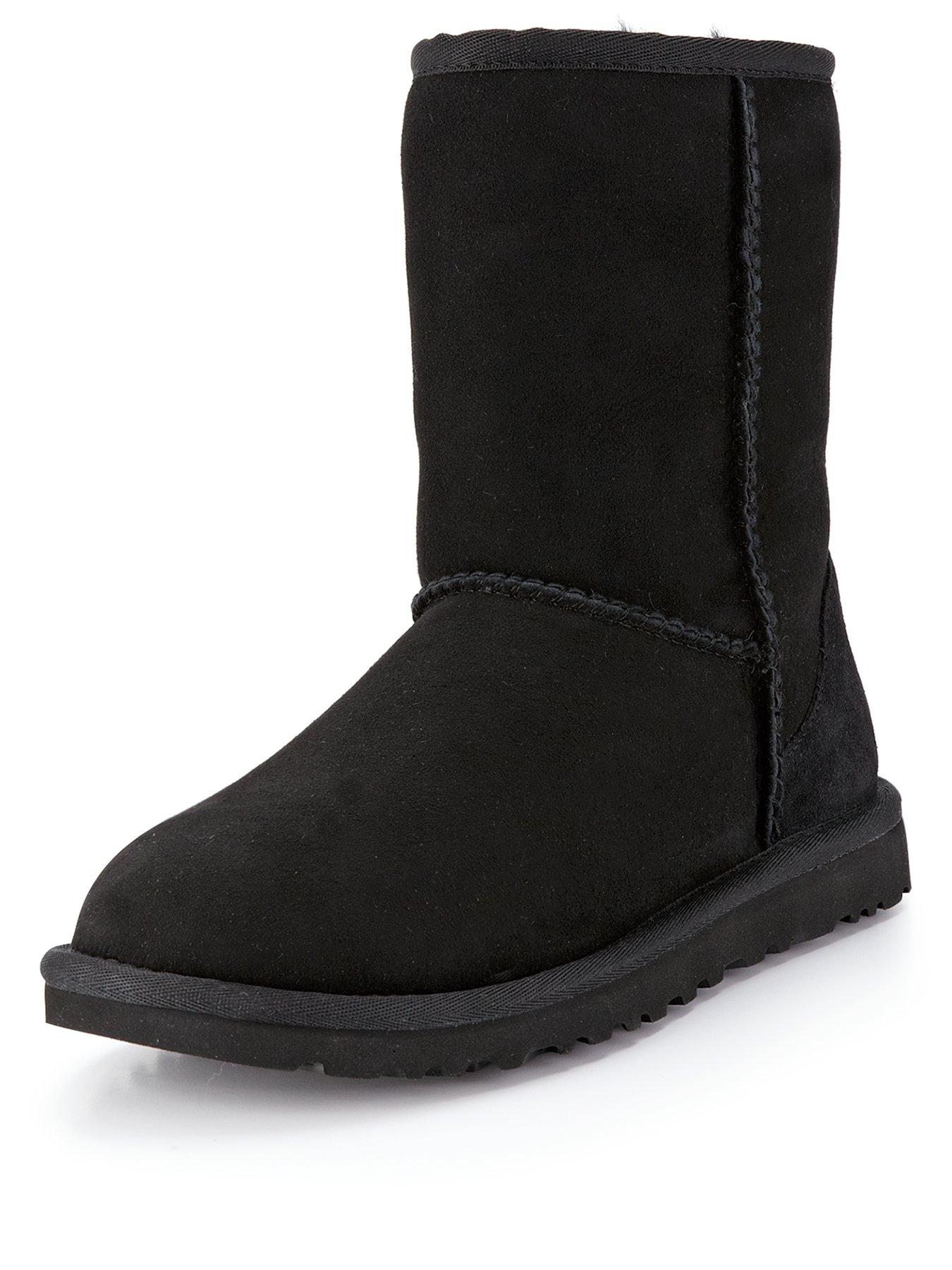 black ugg boots size 3