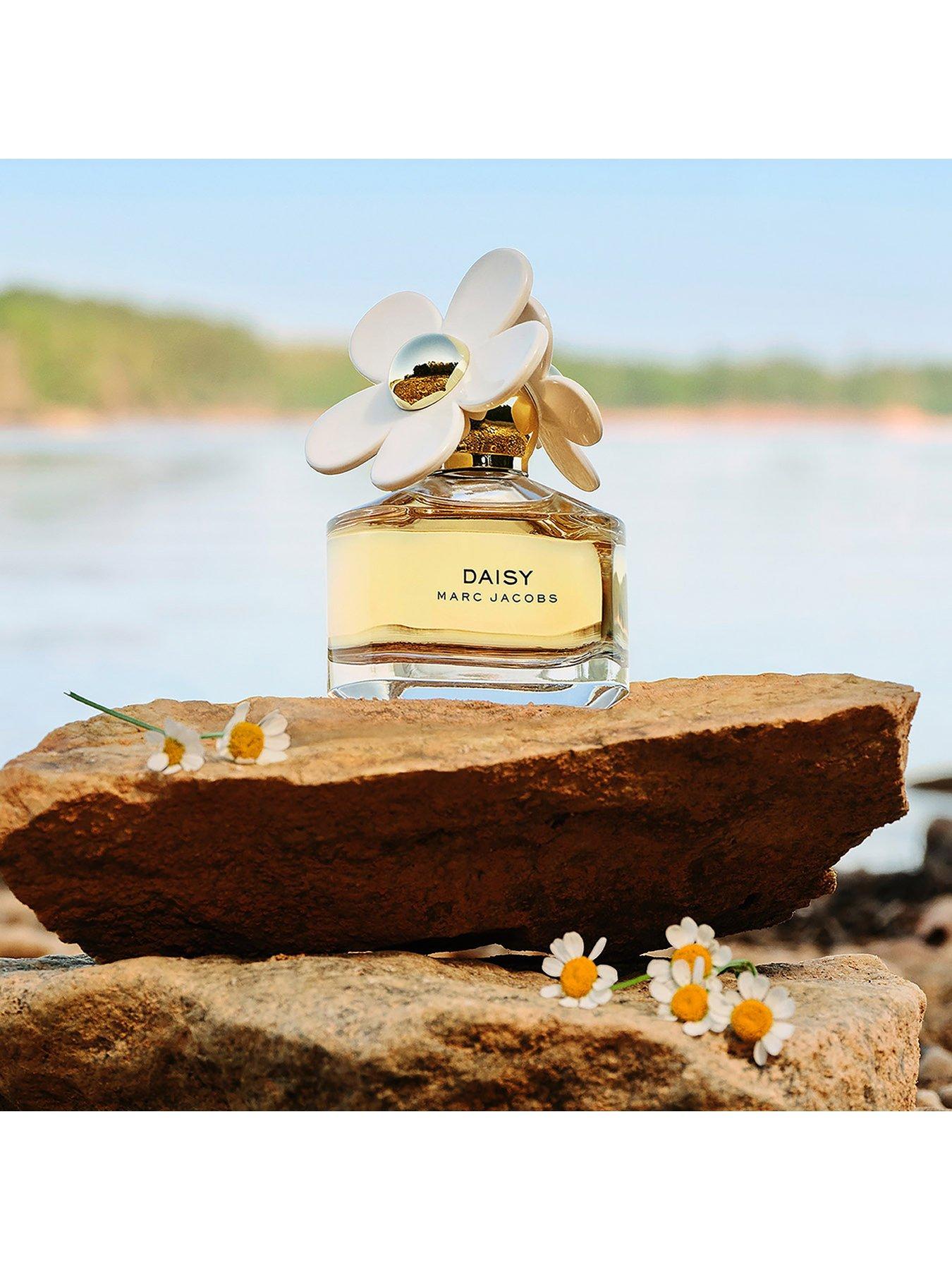 Daisy Eau Love Daisy Marc Jacobs Buy Marc Jacobs Daisy Love Eau So - Main Image