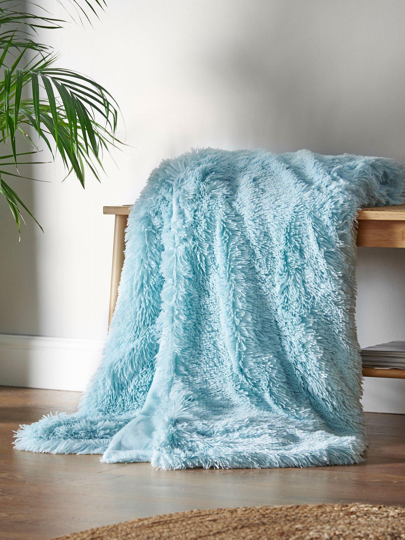 catherine-lansfield-cuddly-throw