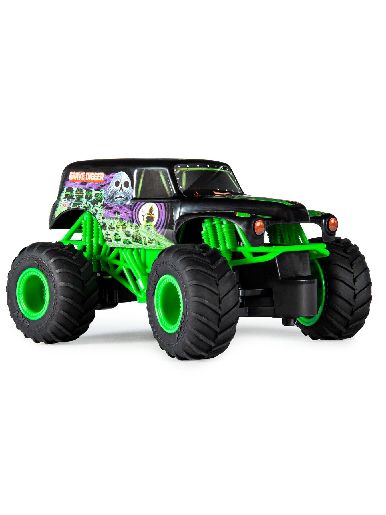 Image 5 of 6 of Monster Jam Radio Controlled Grave Digger 1:24 Scale