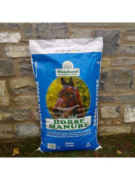 front image of shredded-horse-manure-xl-60l-bag-for-mulching
