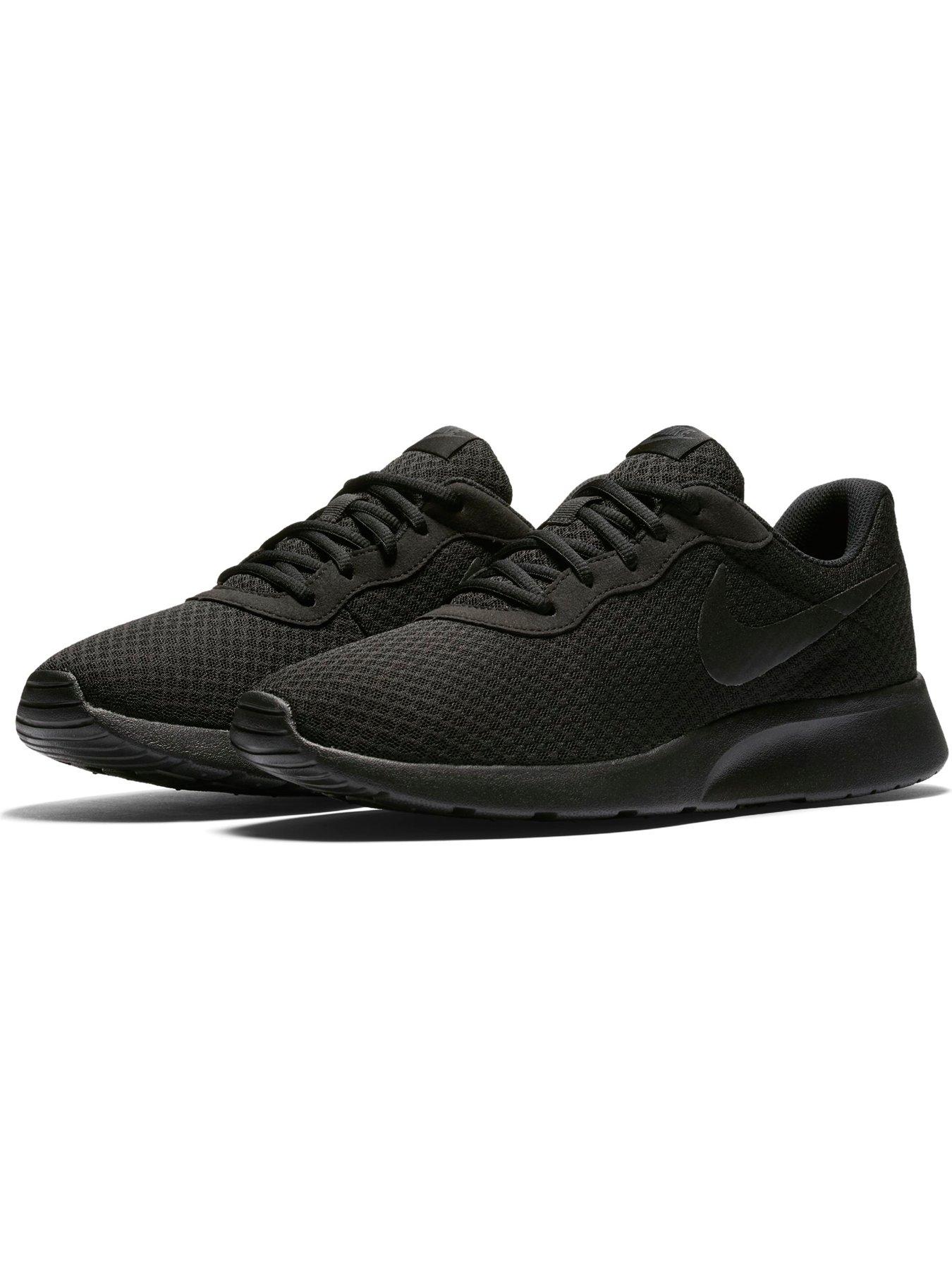 plain black nike trainers