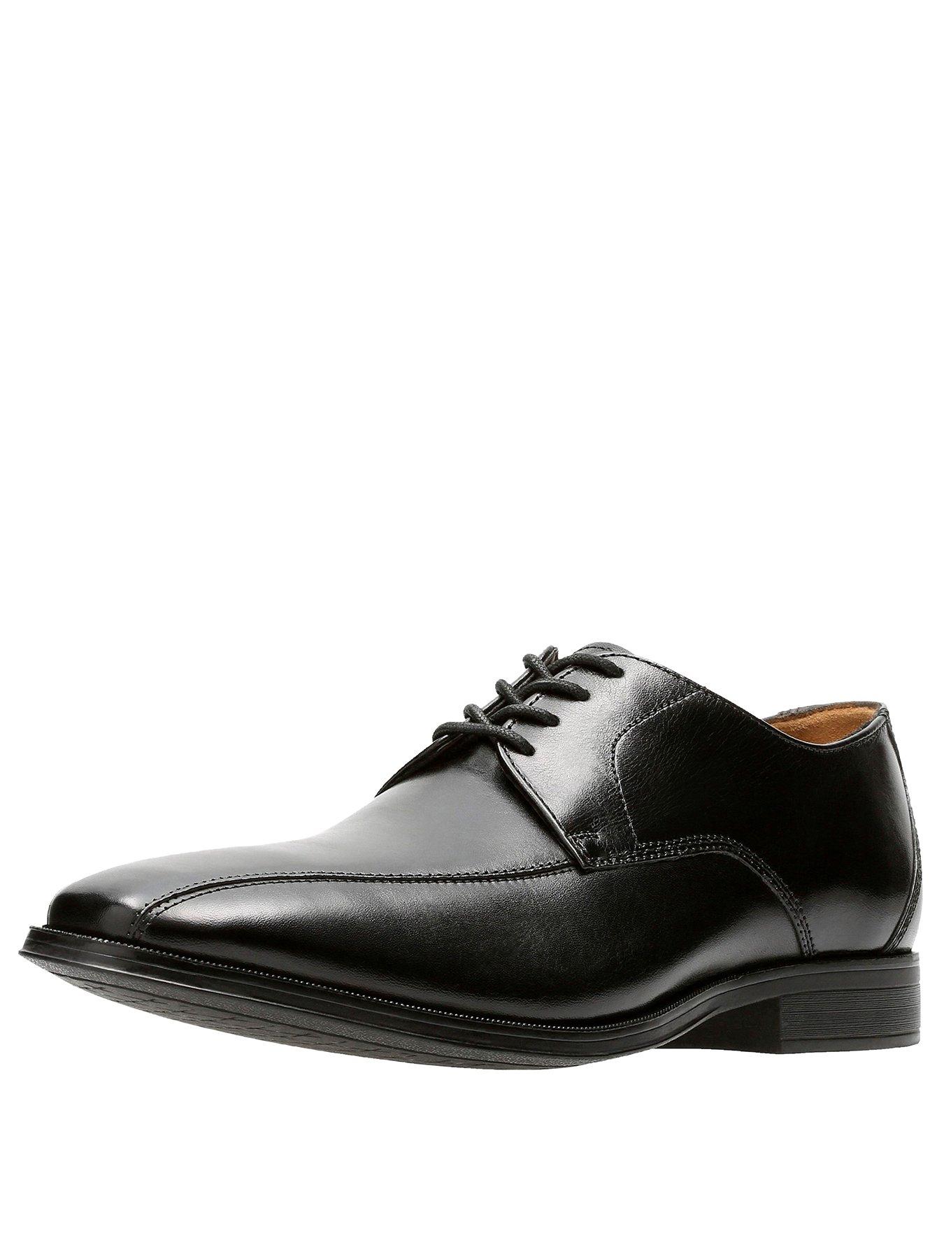 clarks black lace up shoes