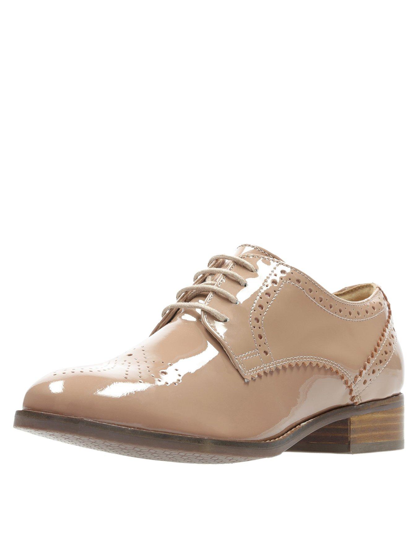 clarks netley rose brogues