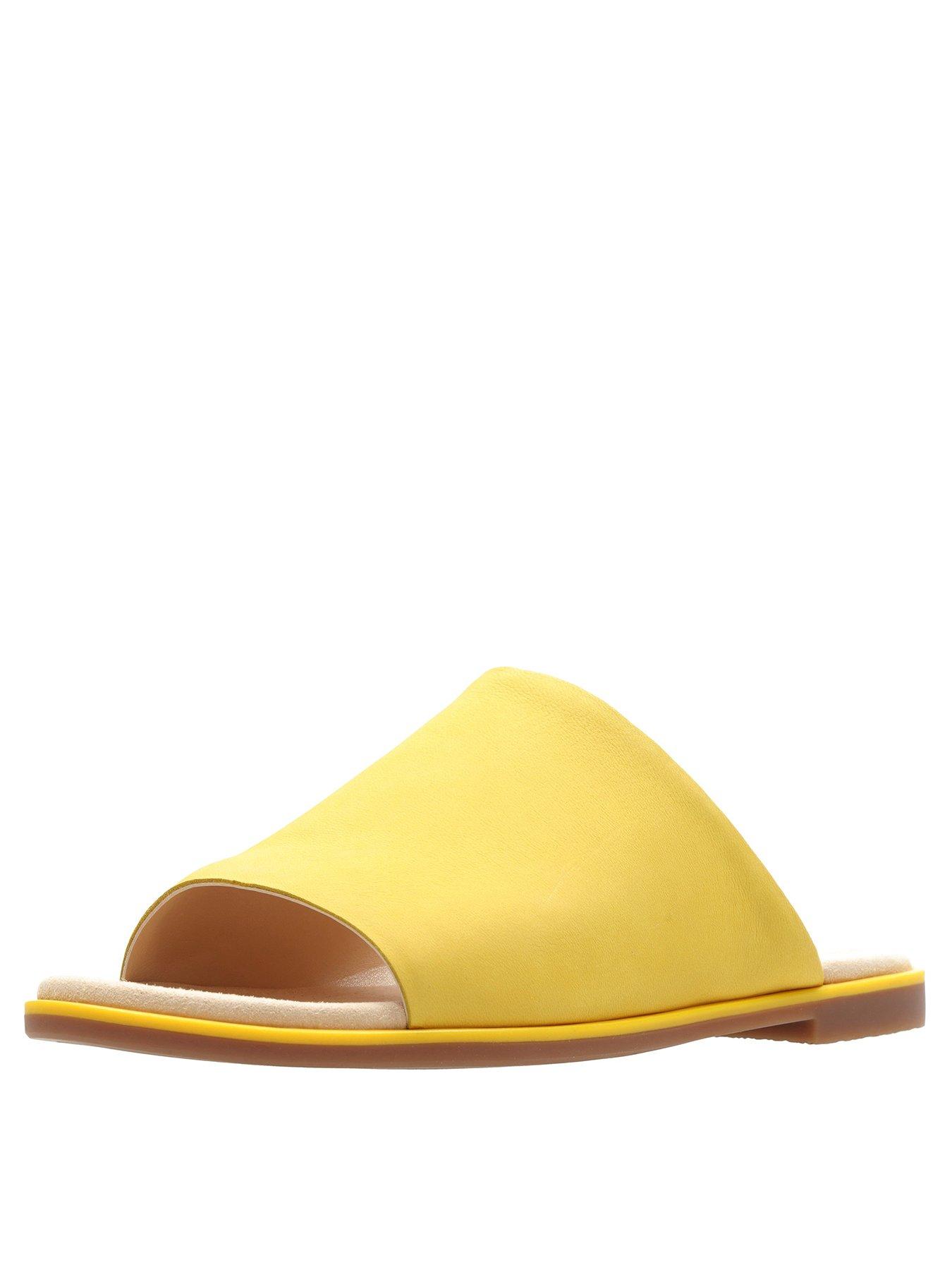 clarks by the bay