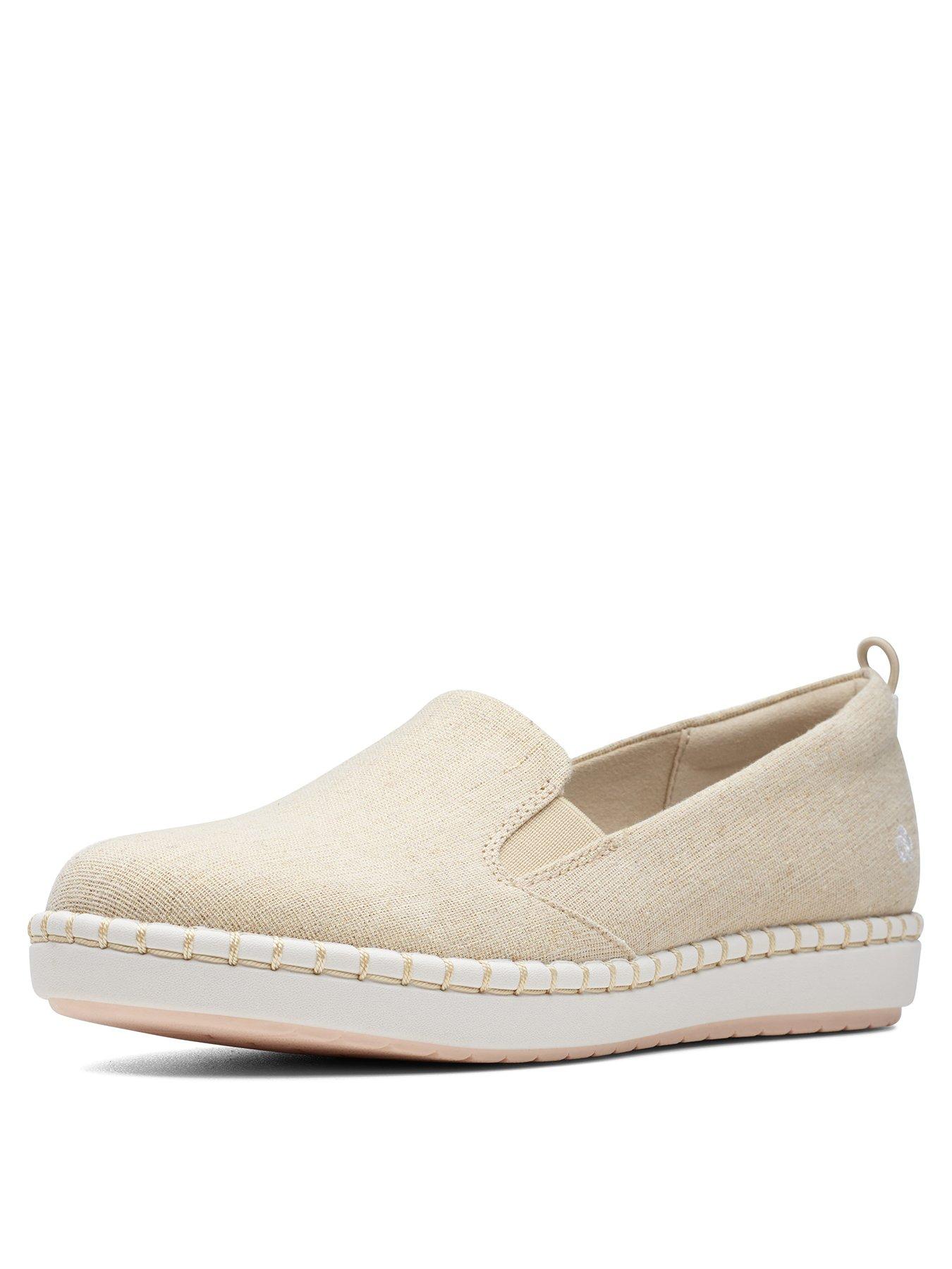 clarks cloudsteppers mens gold