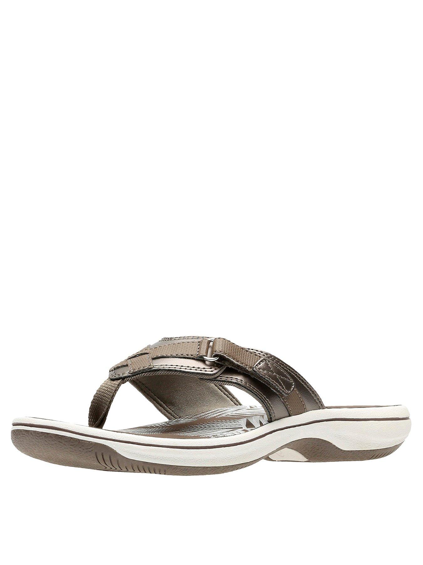 cheap clarks flip flops