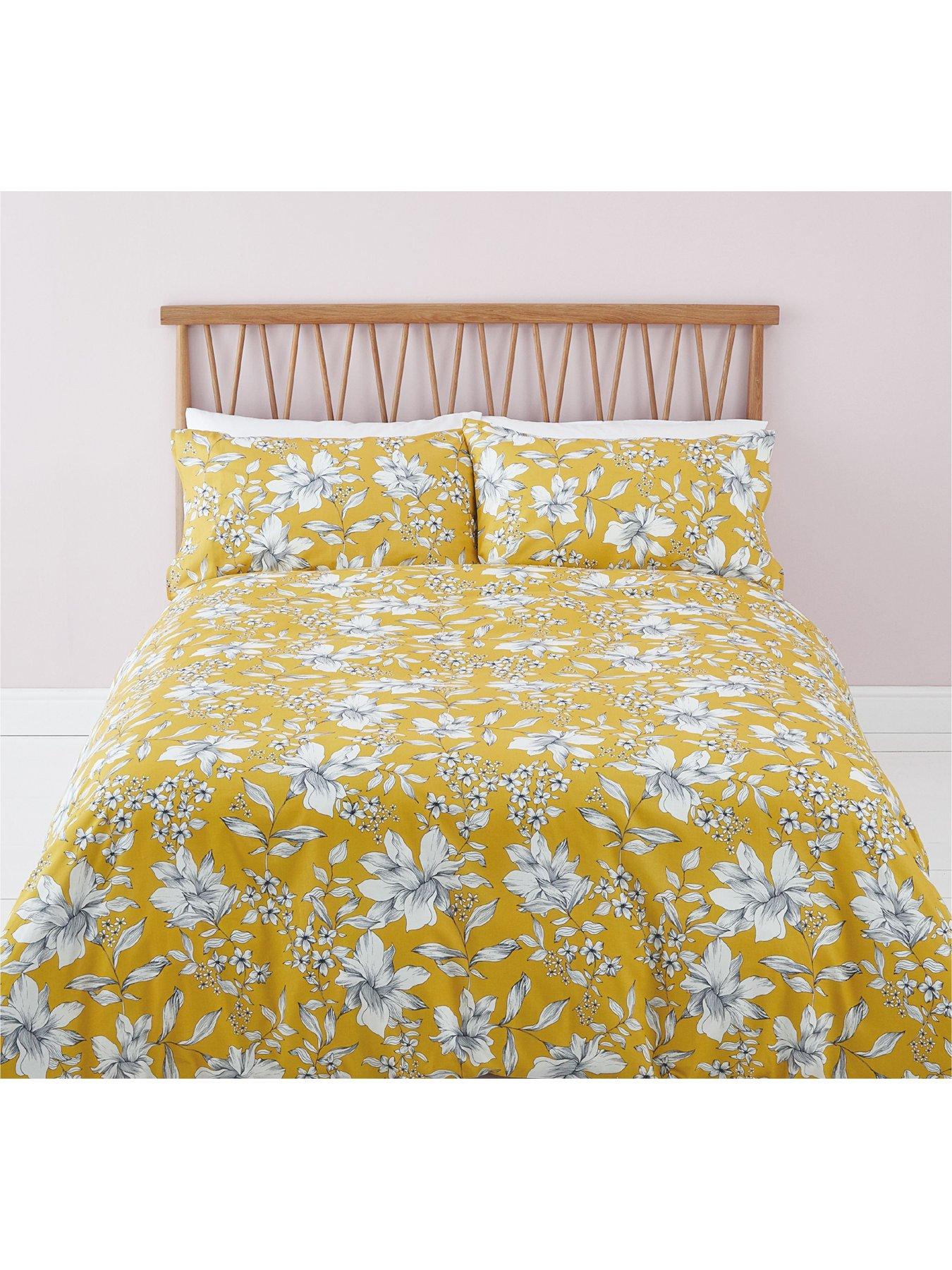 River Island Ditsy Floral Duvet Cover Set Littlewoods Com