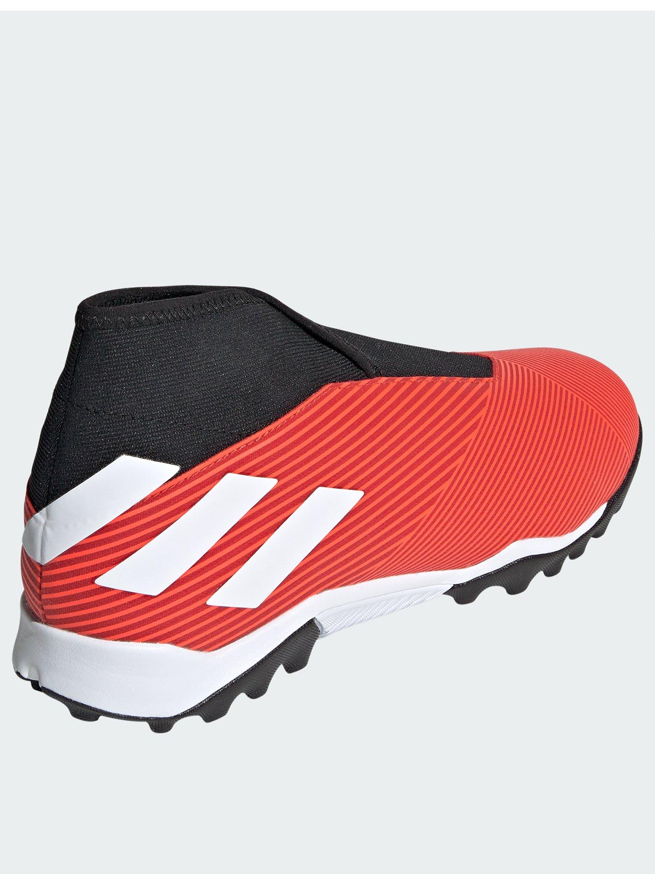 laceless astro turf boots