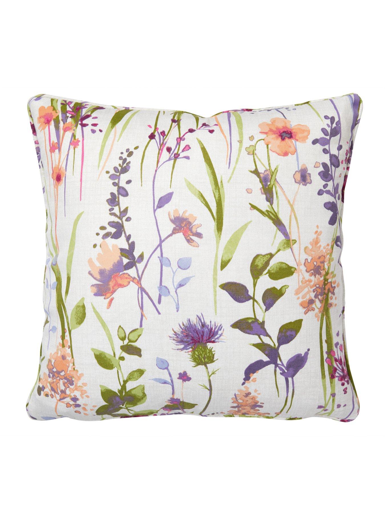 front image of sundour-hampshire-cushion