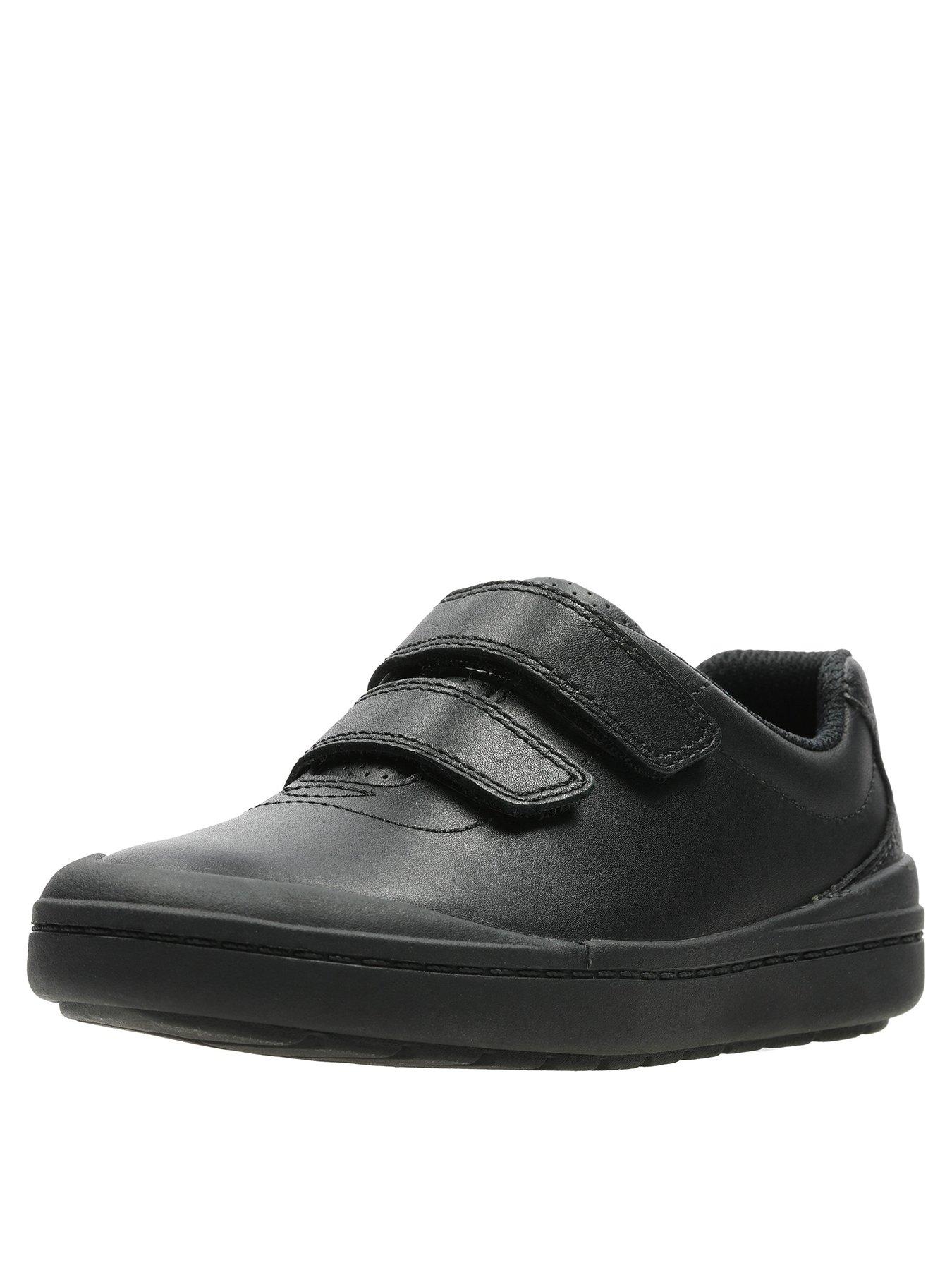 clarks black toddler shoes