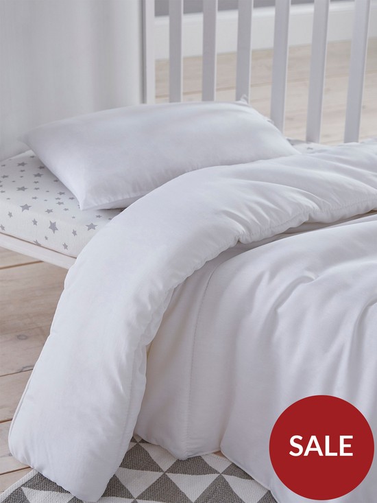 stillFront image of silentnight-safe-nights-anti-allergy-toddler-bedset-45-tog-duvet-amp-pillow