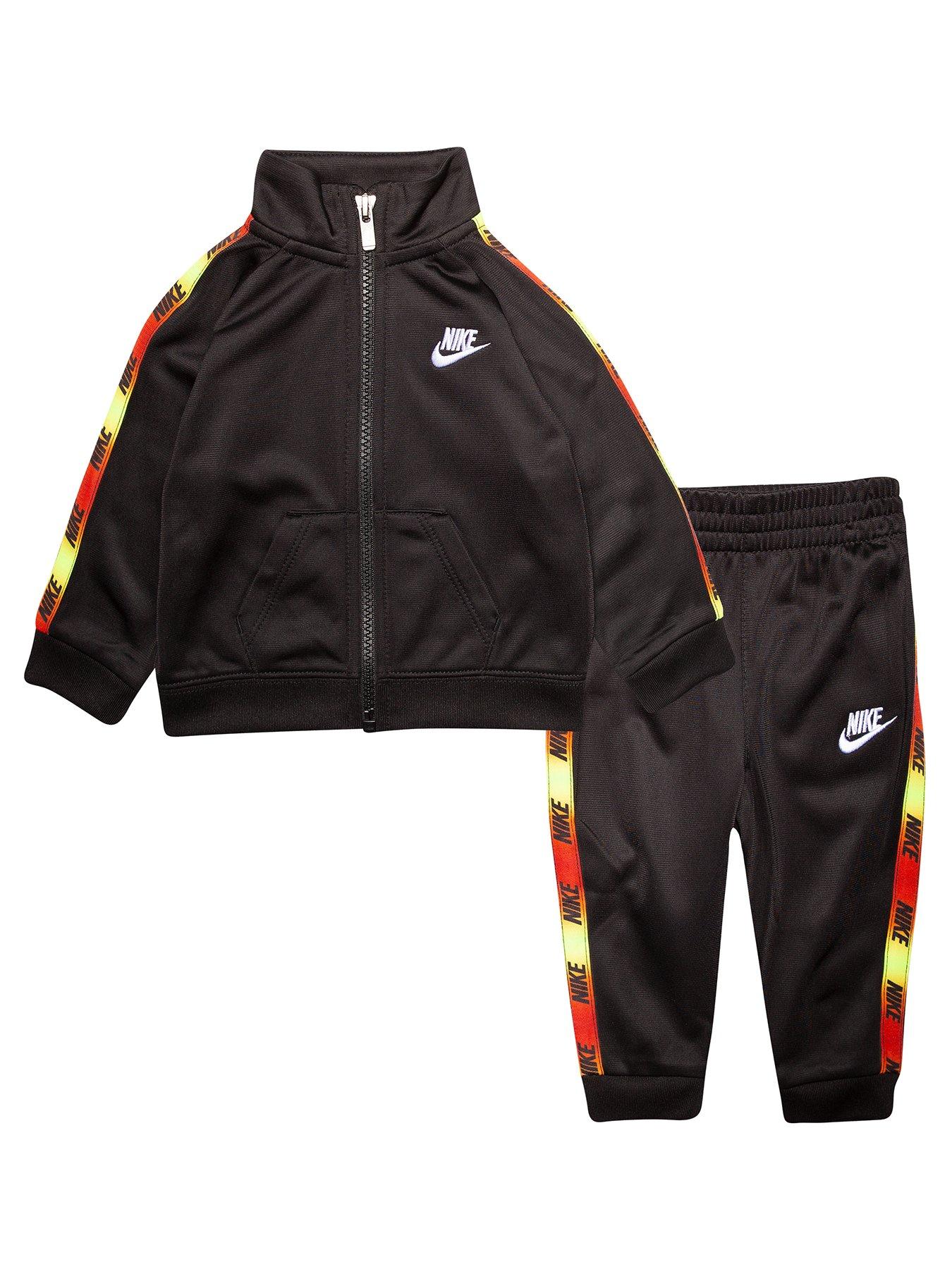 infant black nike tracksuit