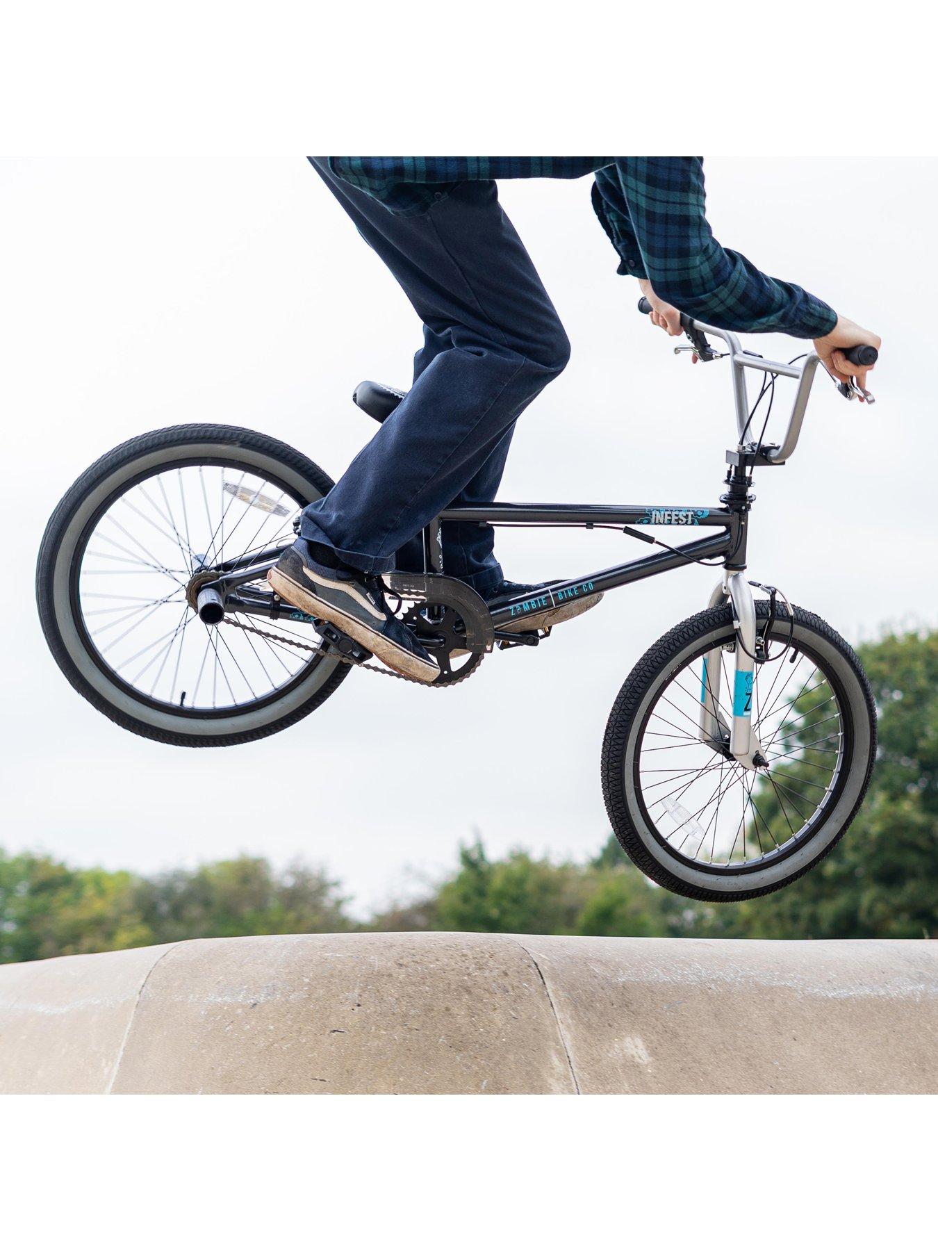 Image 6 of 7 of Zombie Infest Boys 20" Wheel BMX with Giro and 1 Set of Pegs