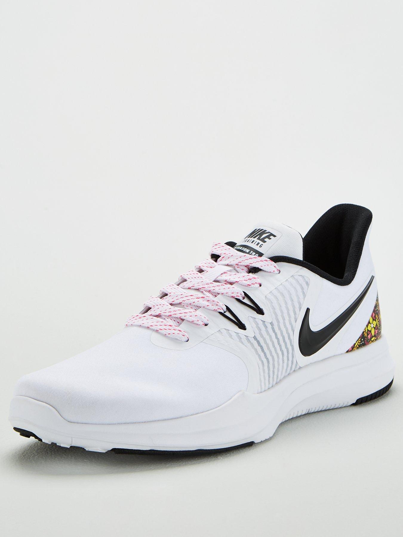 w nike in season tr 8
