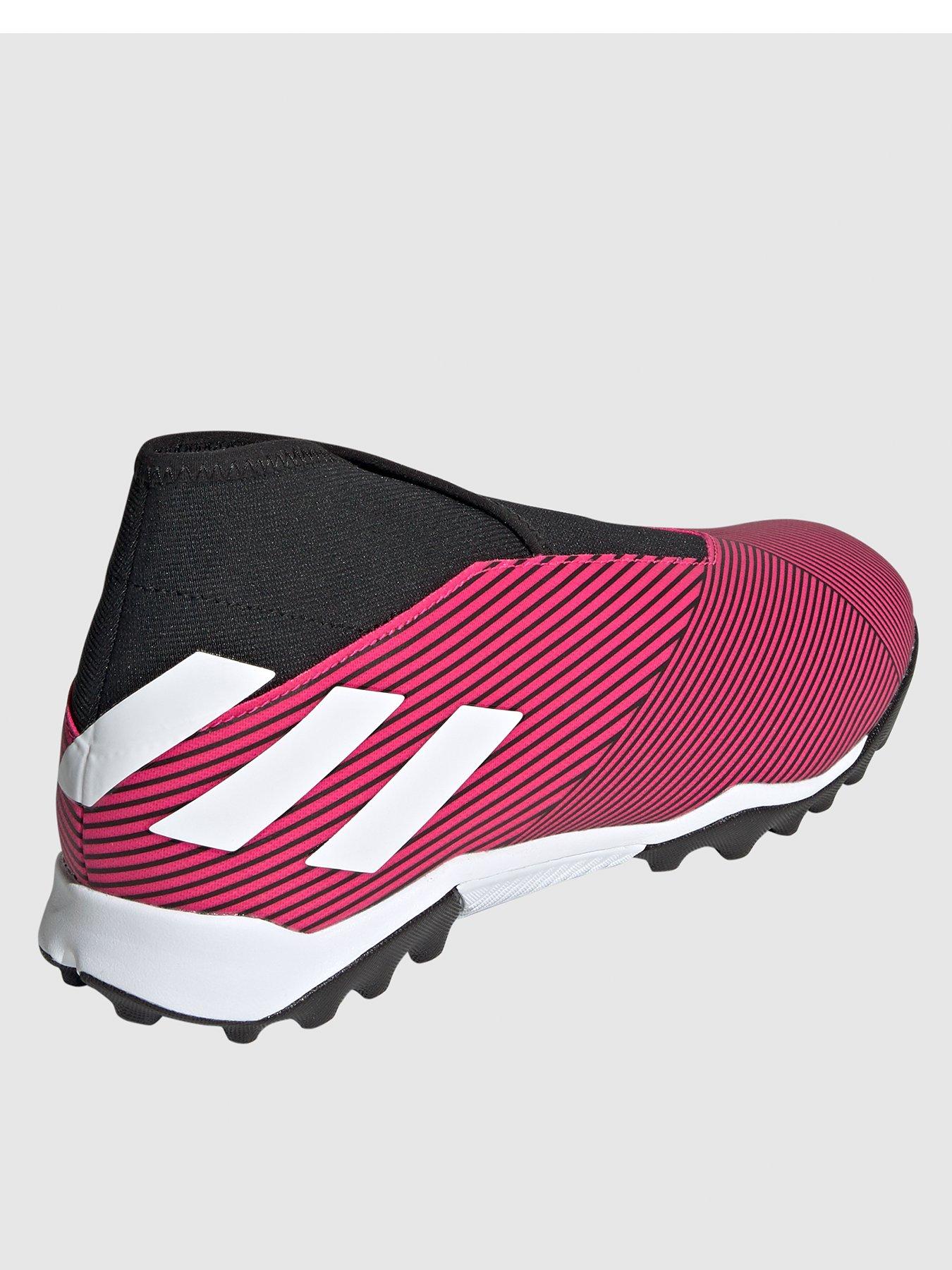 laceless football boots astro turf