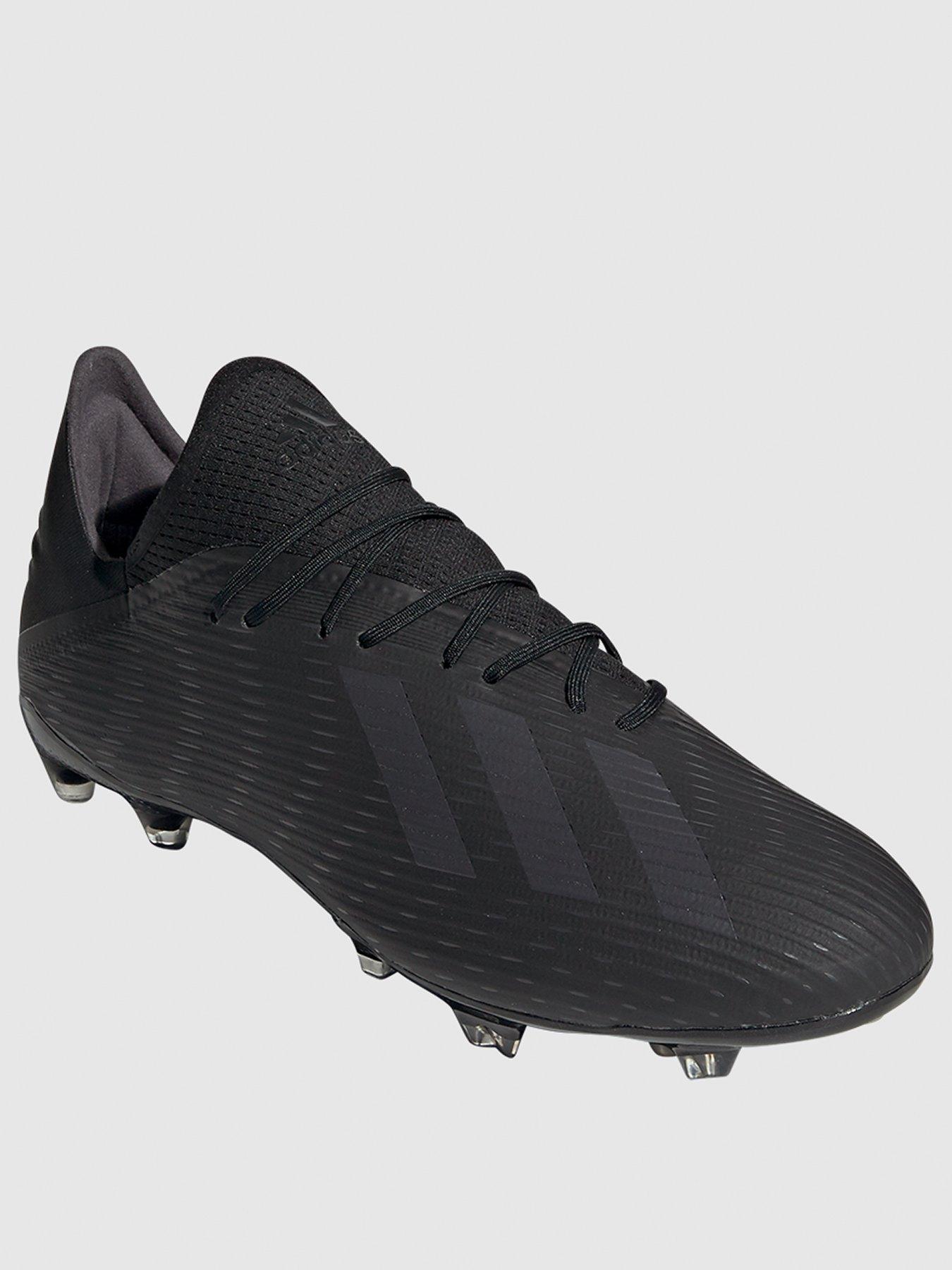 all black adidas boots