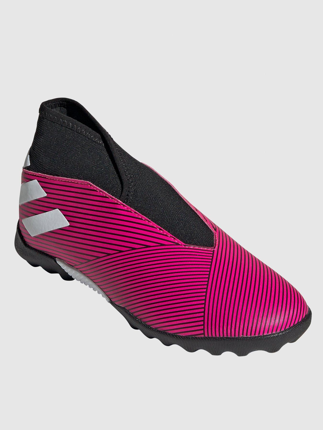 laceless astro turf boots