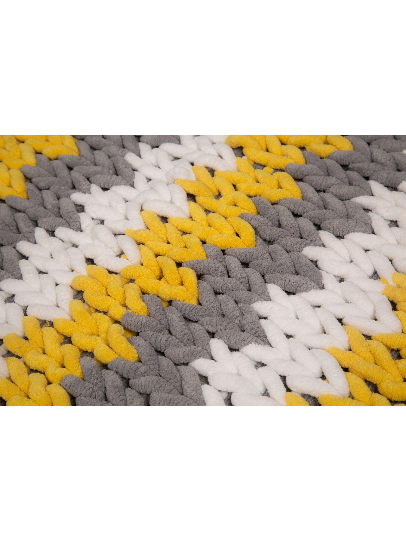 patterned bath mat
