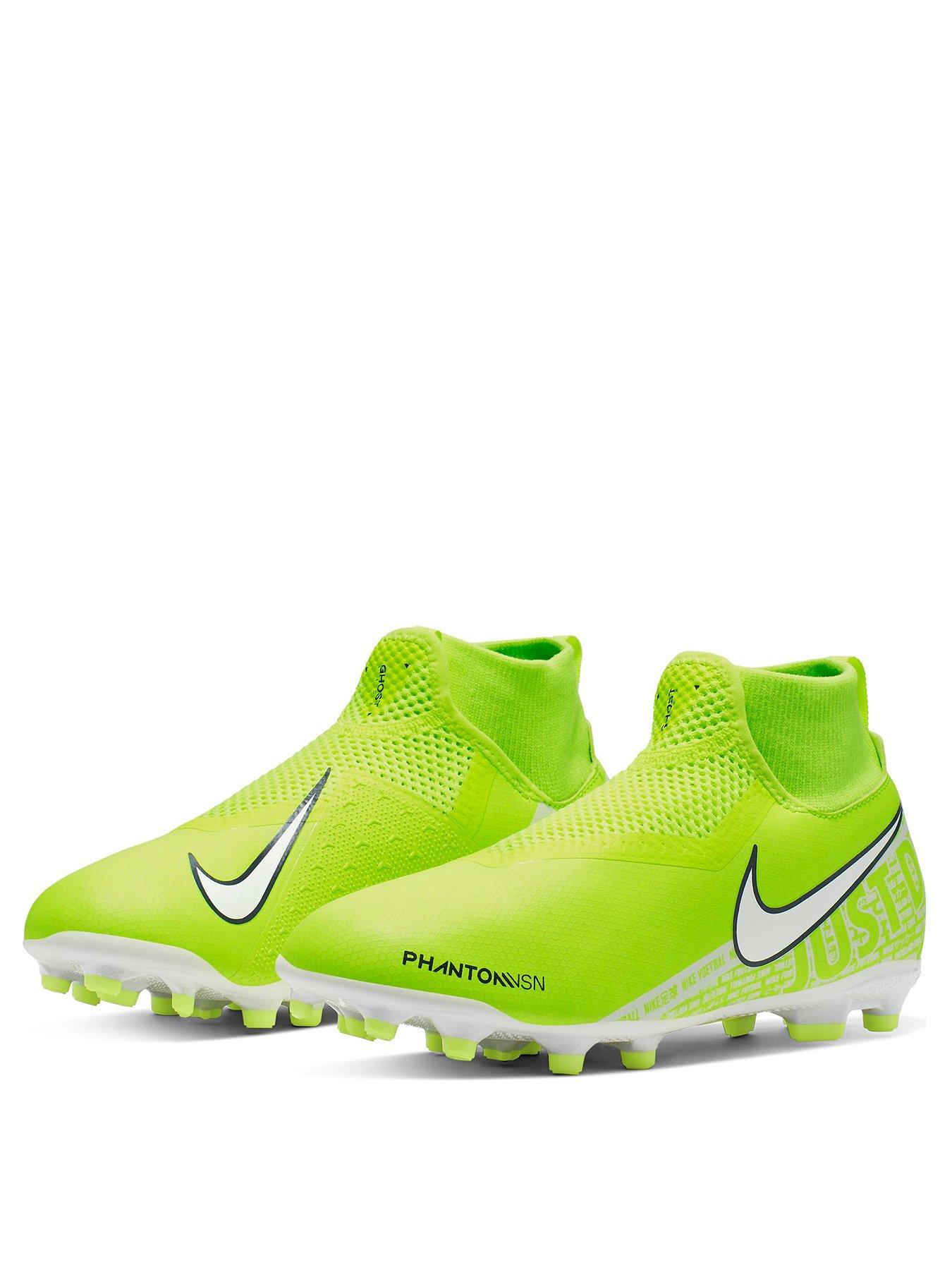 Nike Phantom Vision Elite EA Sports DF SG Pro AC . Minsa