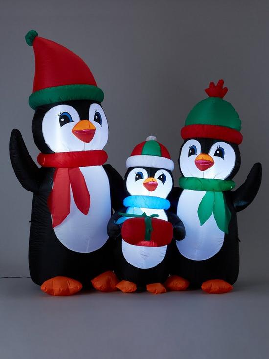 stillFront image of festive-5ft-inflatable-penguin-family-outdoor-christmas-decoration