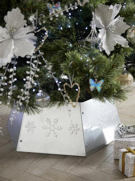 festive-hexagon-shaped-metal-christmas-tree-collar