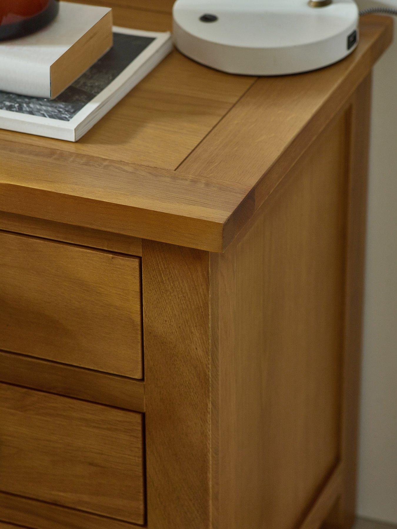 Image 4 of 6 of Julian Bowen Marlborough Ready Assembled 3 Drawer Solid Oak/Oak Veneer Bedside Cabinet