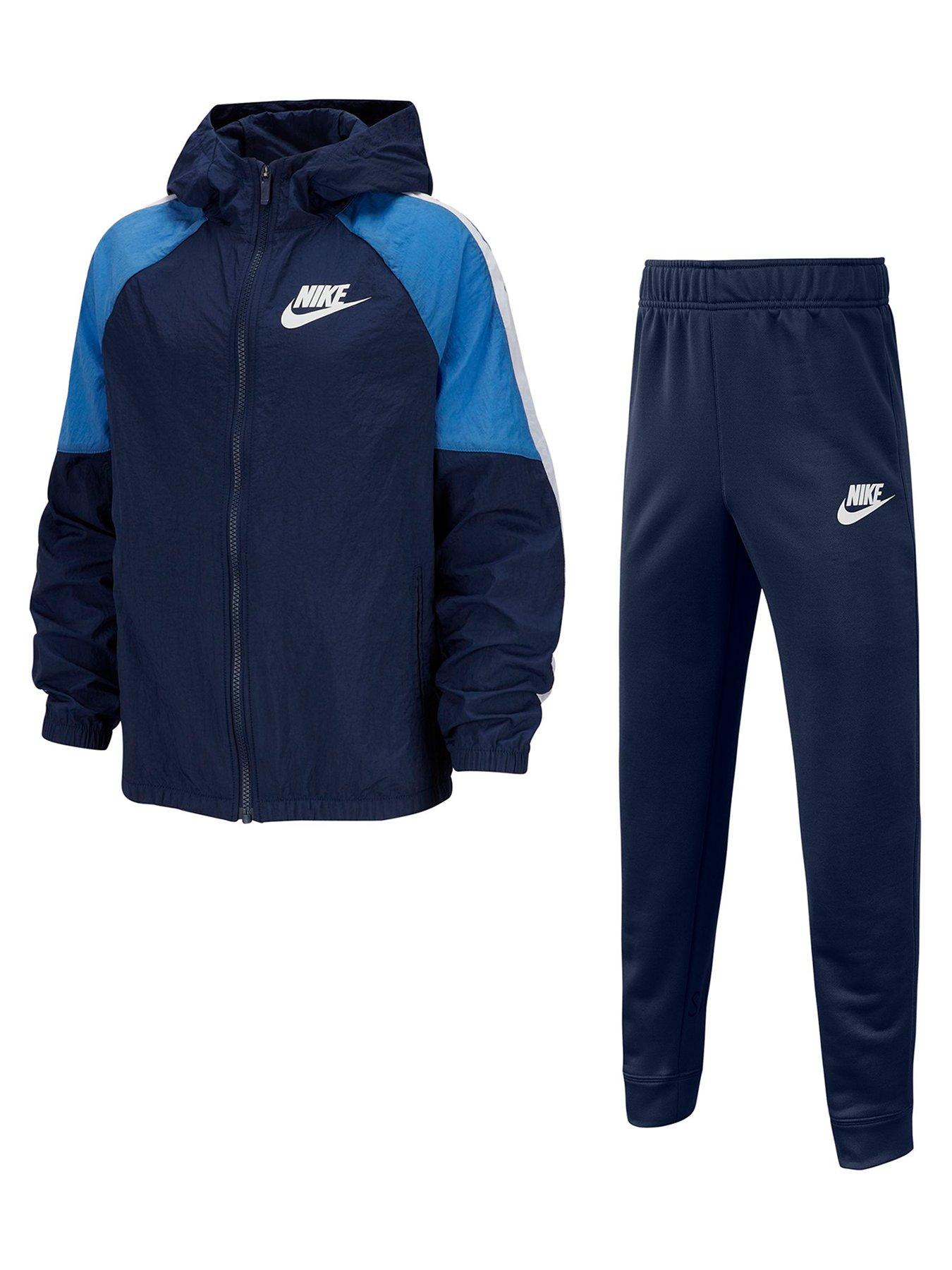 teenage girl nike tracksuit