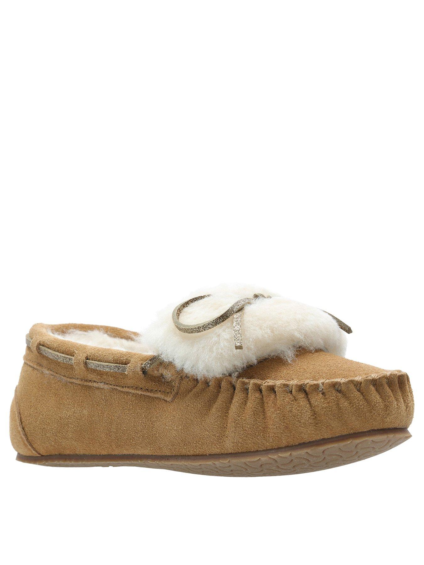 clarks shearling slippers