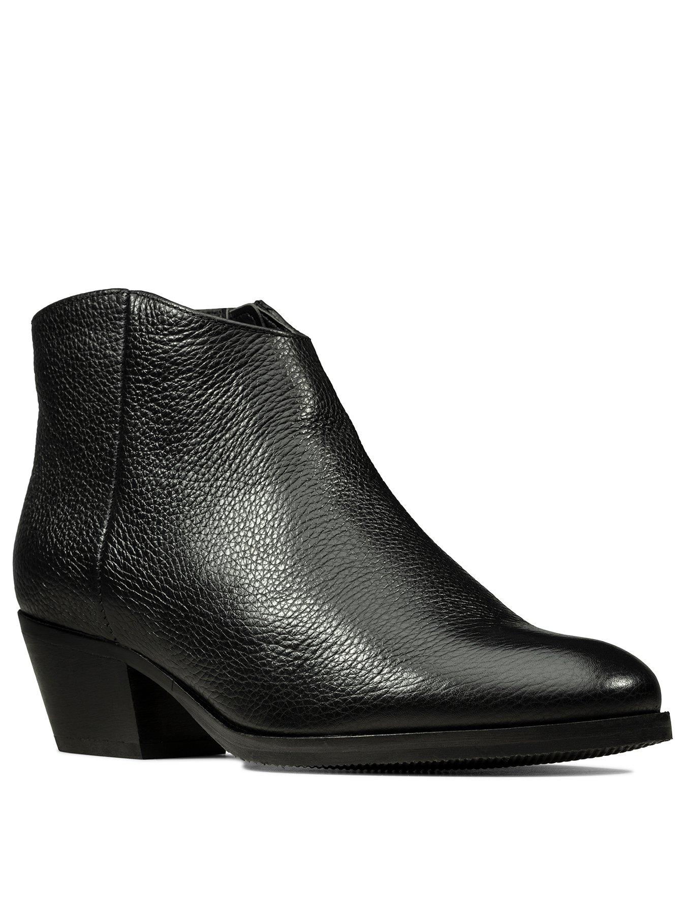 clarks mila myth black