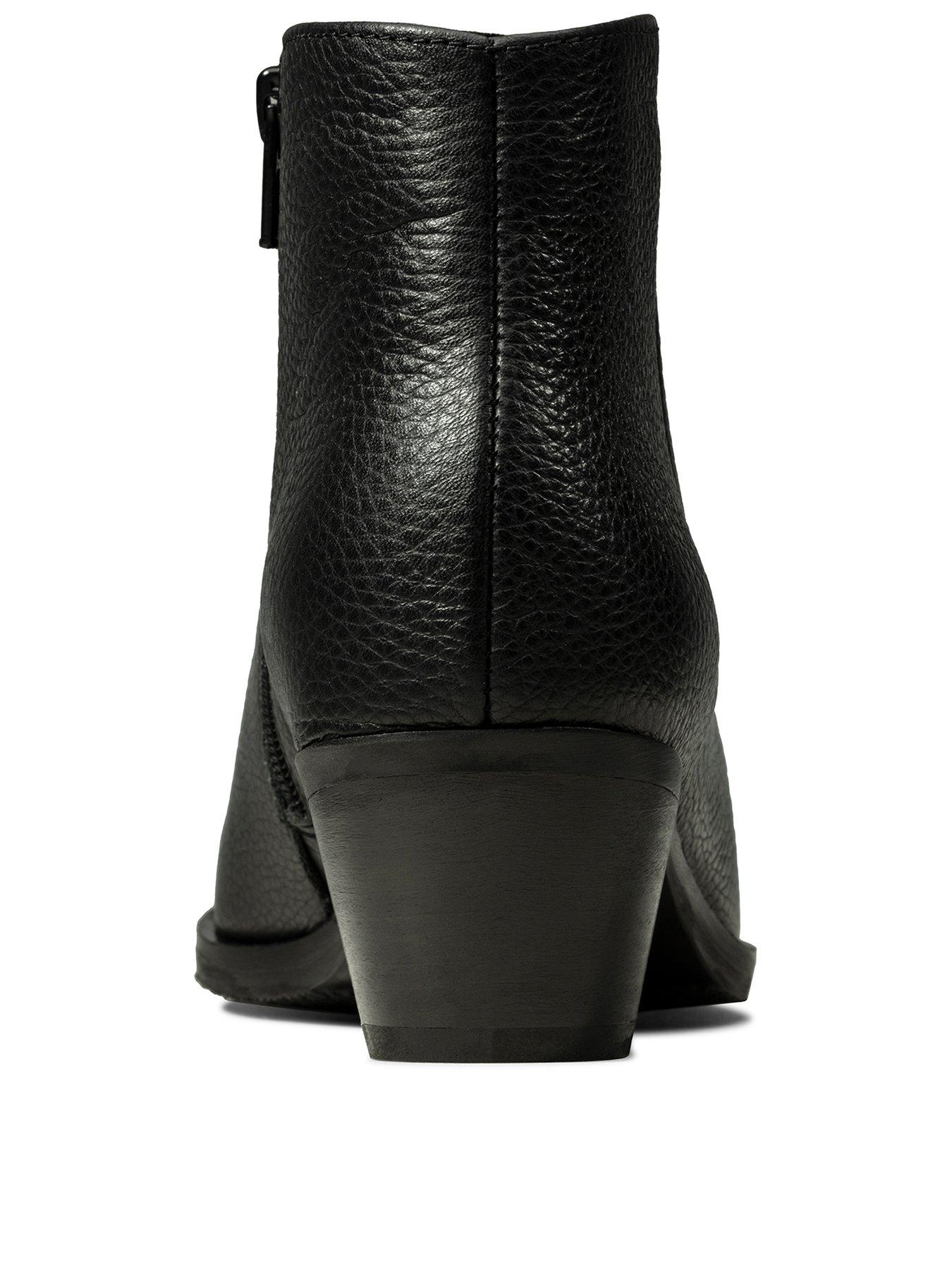 mila myth ankle boot