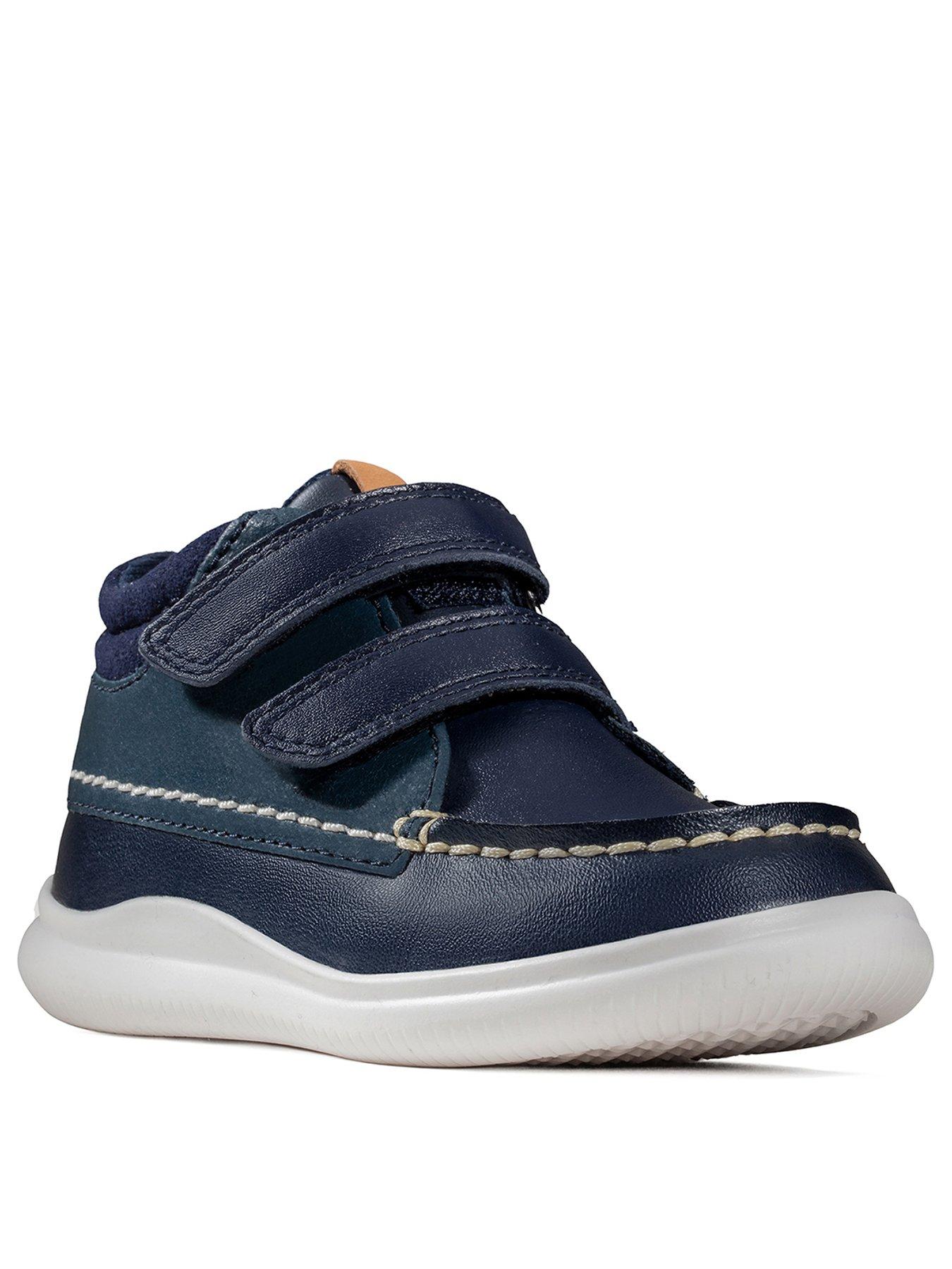 clarks pre walkers boys