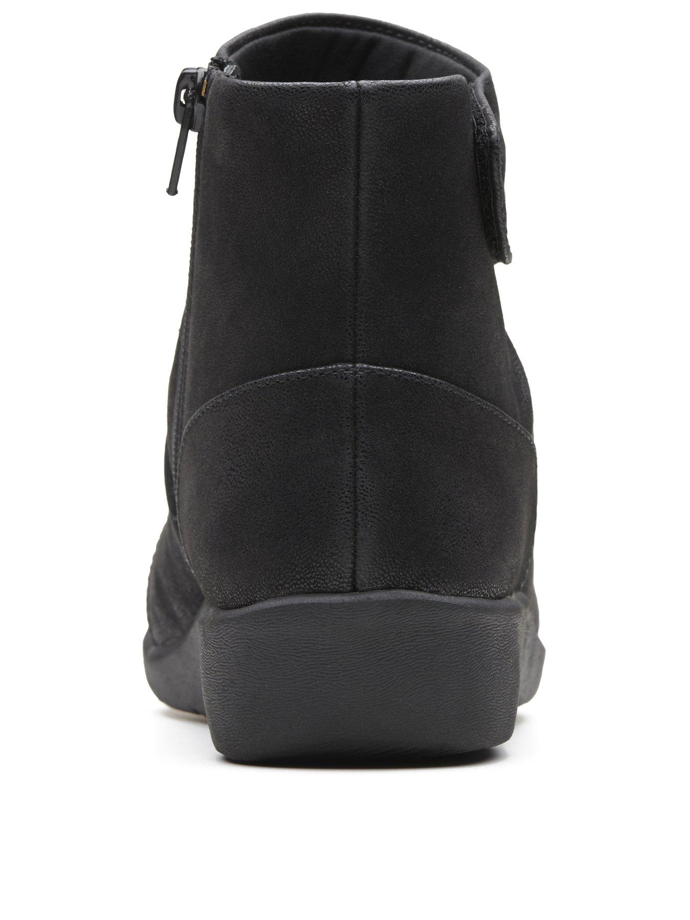 clarks sillian tana ankle boot